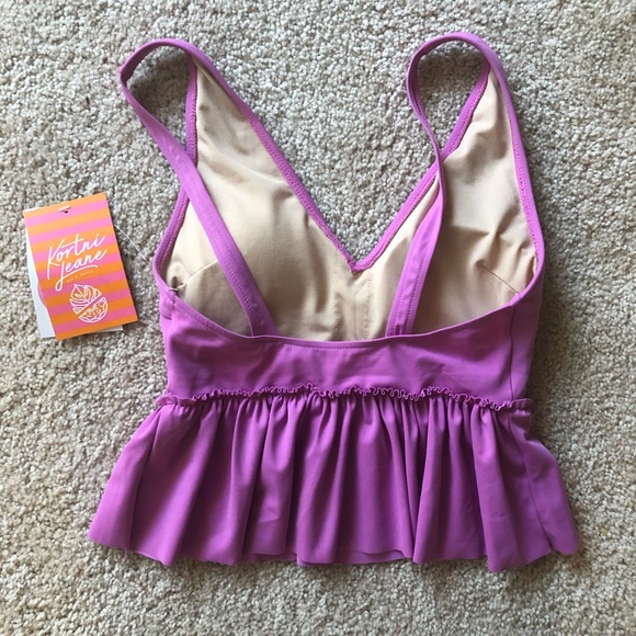 Kortni Jeane V-neck - Picture 2 of 3